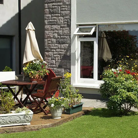 Emerville House Bed & Breakfast